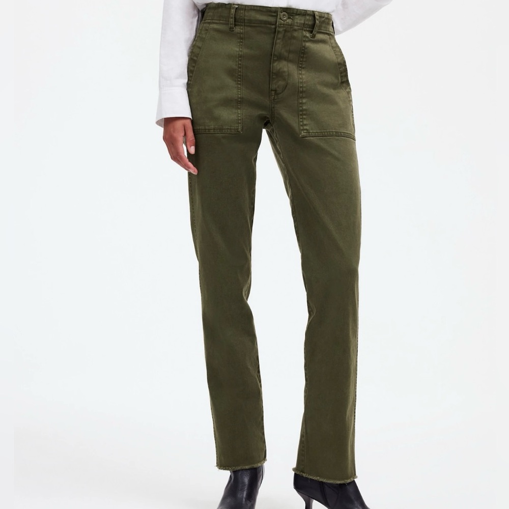 Madewell Women's The Curvy Slim Straight Utility Pant in Garment Dye, Size 27